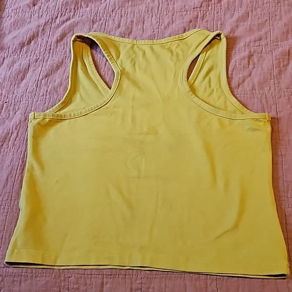 3 crop tops - Picture 8 of 11